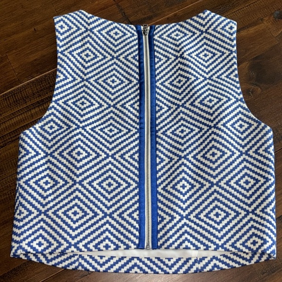 Alice + Olivia Two Piece Set - Picture 5 of 12